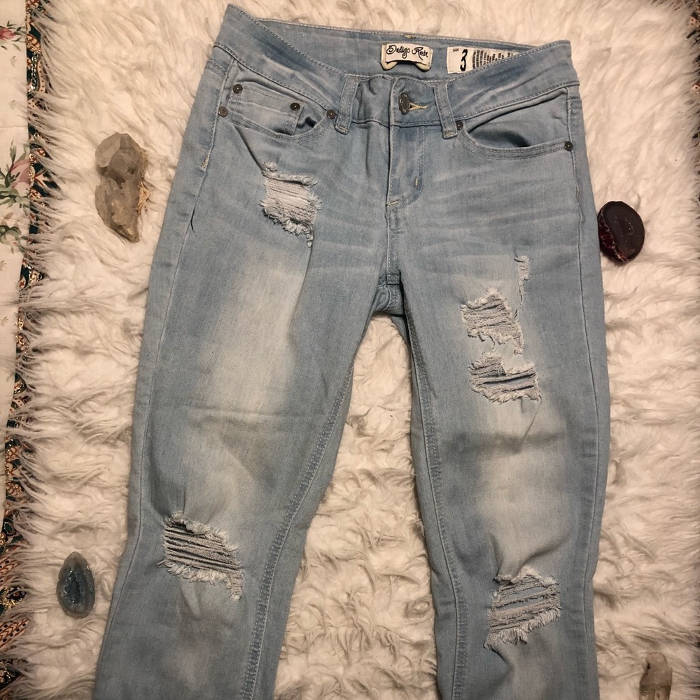 Distressed Boyfriend Crop Jeans